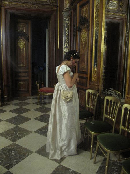 készülődés a bálra