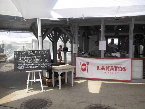 bisztró a la Lakatos Márk