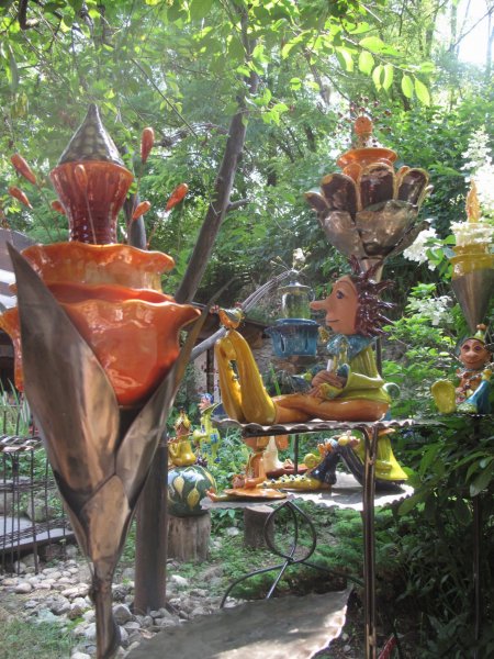 a legvarázslatosabb: manó-udvar